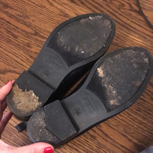 17. Black Guess Chelsea Style Rainboots🖤 - Picture 4 of 8